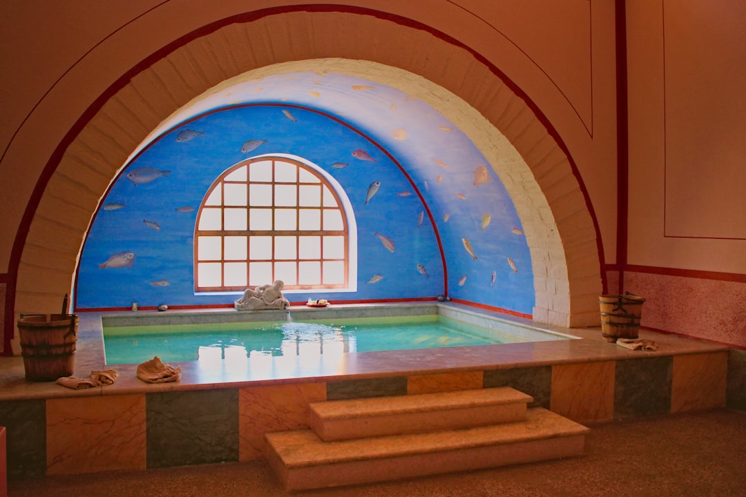 Cennik basenów w Besenovej – wszystko, co musisz wiedzieć przed wizytą